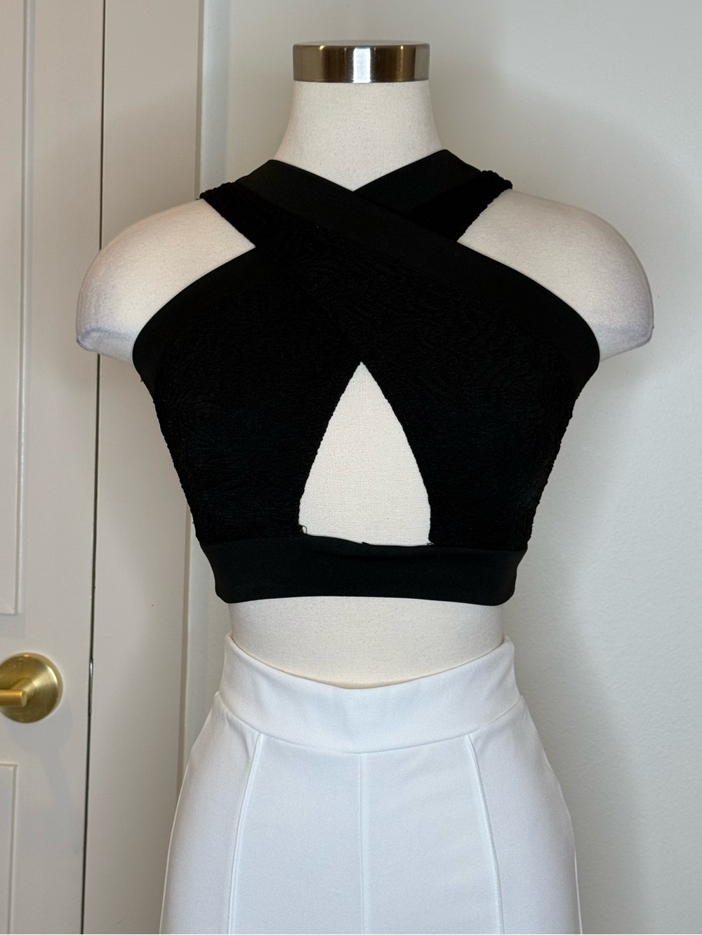 Black Crisscross Cutout Crop Top